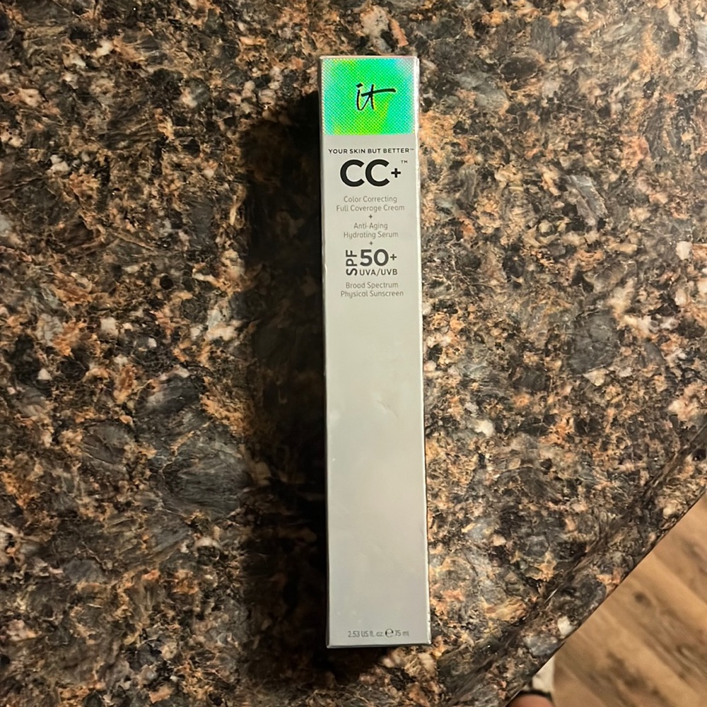 IT Cosmetics CC cream 2.53oz Neutral Medium